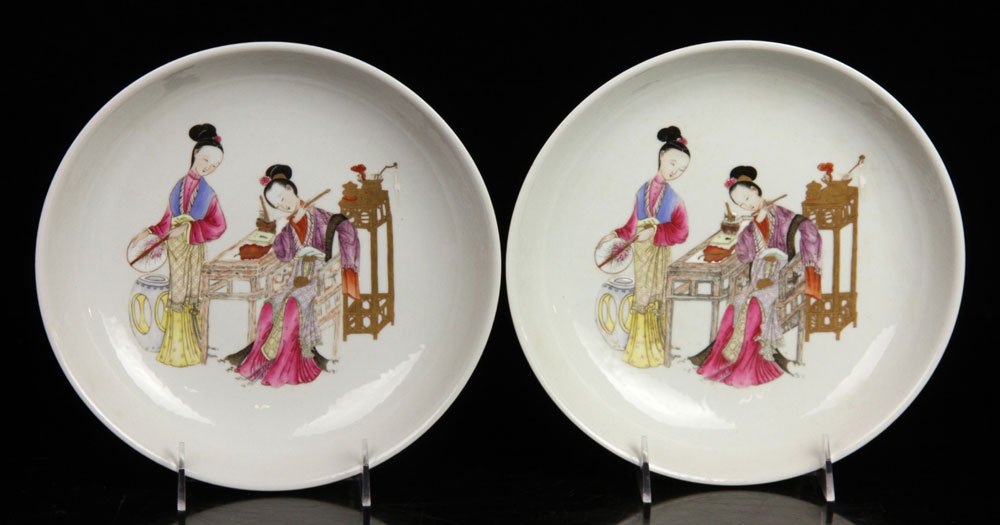 Pair of Famille Rose Plates (1 of 5)