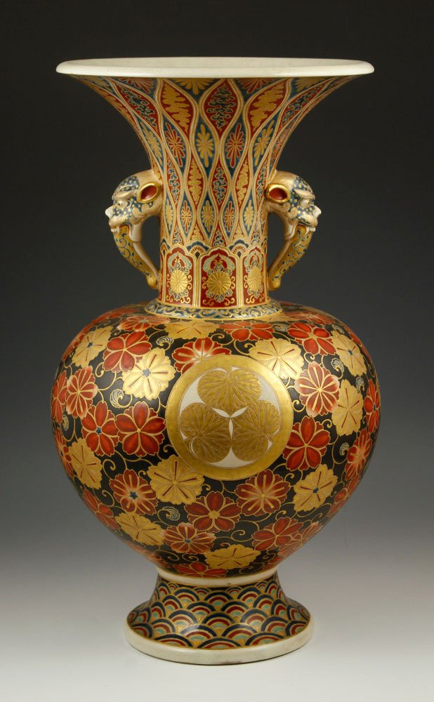Japanese Satsuma Vase (1 of 5)