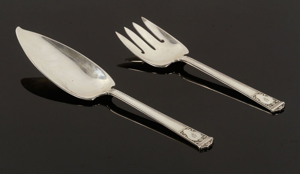 Tiffany & Co. Sterling Fish Servers: Set of Tiffany and Co. fish serving utensils, sterling silver, 11 1/2" l, approximately 8.6 troy oz total weight. Provenance: from the lifelong collection of a Kansas City, Missouri family.