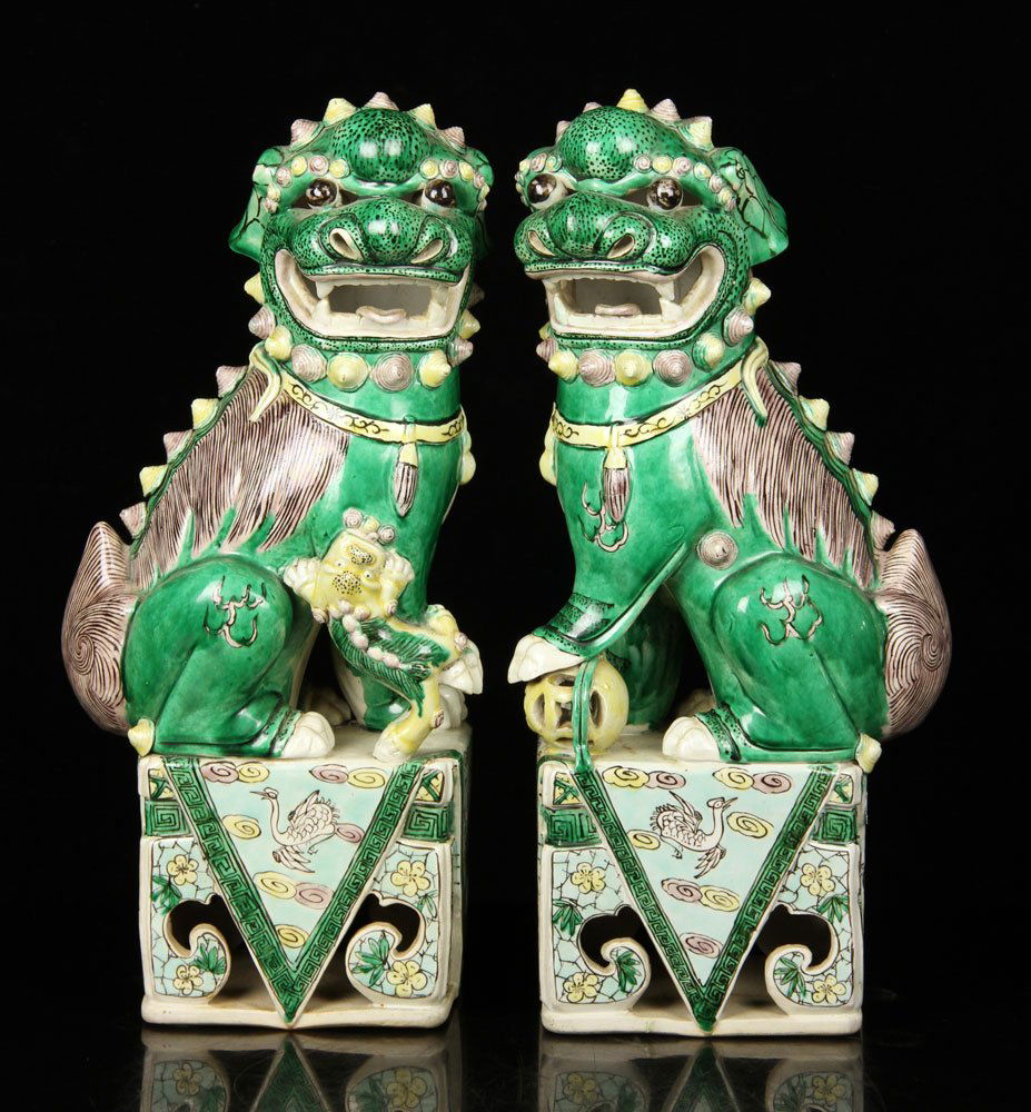 Pr. Painted Foo Dogs on Base (1 of 5)