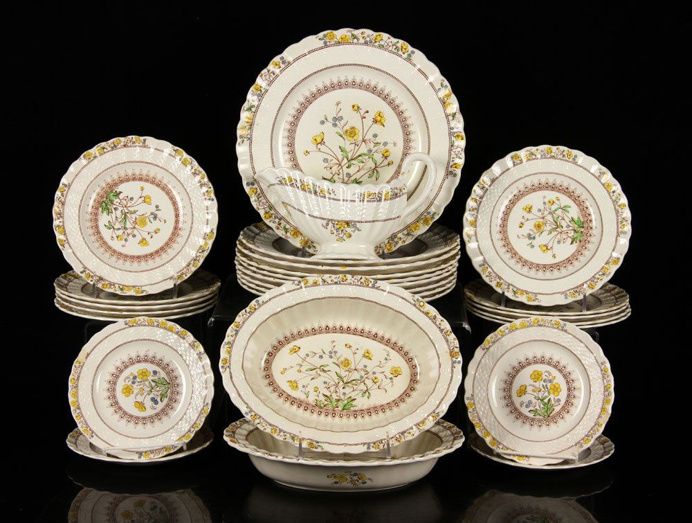 Lot of Copeland Spode 'Buttercup' China
