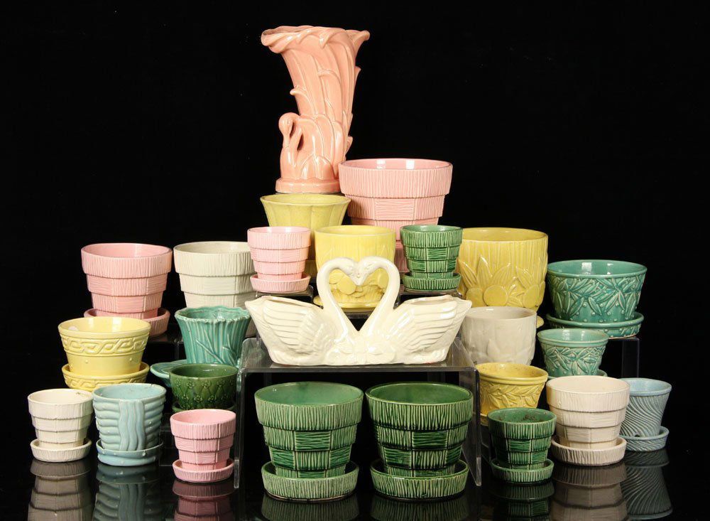 25 Pieces of McCoy Pottery (1 of 6)