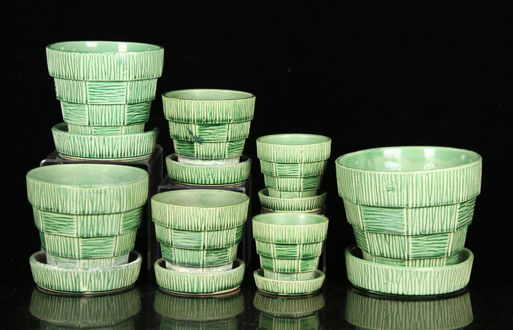 7 McCoy Pottery Graduating Planters (1 of 5)