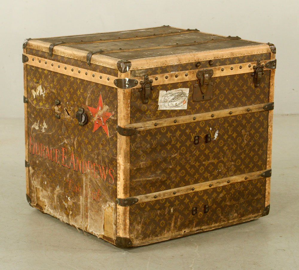 Louis Vuitton Monogram Canvas Cube Steamer Trunk: Louis Vuitton cube steamer trunk, monogram canvas, with tags and labels, 25" h (63.5 cm) x 25 1/2" l (64.77 cm) x 24 1/2" w (62.23 cm). Provenance: From a Massachusetts estate.