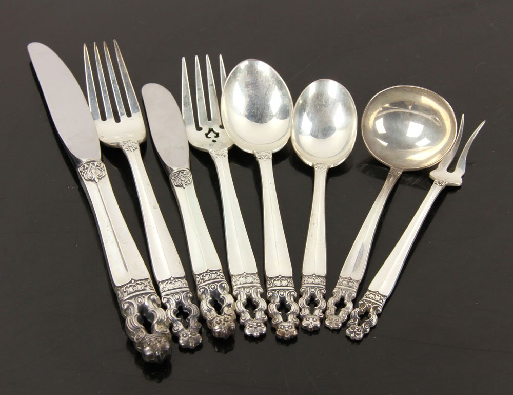 Gorham Hispana Sterling Flatware Service for 12 (1 of 7)