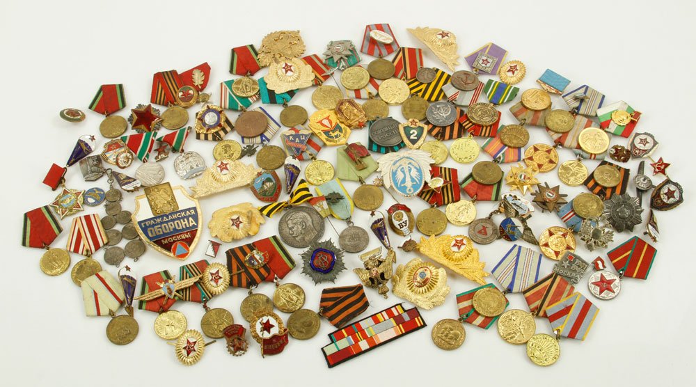 Lot of Russian Military Medals and Insignia: Lot of Russian military medals and insignia. Provenance: From the estate of film, television and stage performer Raymond Kyle-Koscuik. Originally from New York, Kyle settled in West Hollywood, Califor