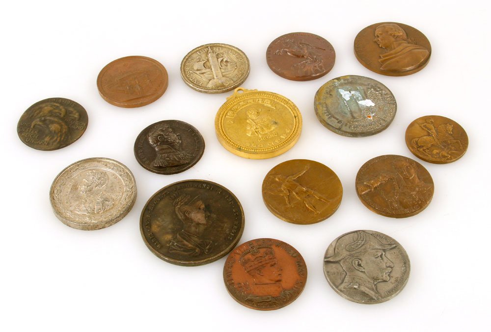 15 Table Medals: Lot of fifteen table medals, to include: Welcome to Pusan Republic of Korea / Mayor of Pusan; Arthur Duke of Wellington; French Exhibitions in Australia, 1958, etc. Provenance: From the estate of film