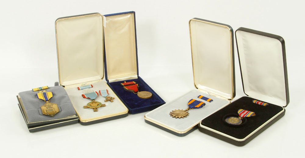 5 Boxed Replica American Military Medals: Lot of five replica America military medals, in boxes. Provenance: From the estate of film, television and stage performer Raymond Kyle-Koscuik. Originally from New York, Kyle settled in West Hollywoo
