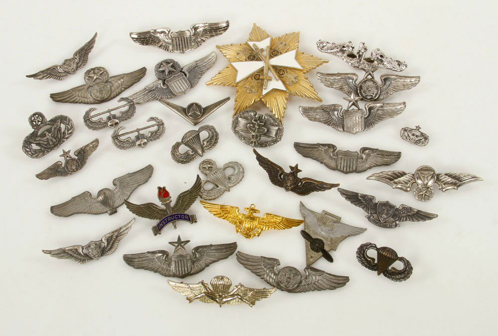 Lot of Replica American Medals: Lot of replica American medals. Provenance: From the estate of film, television and stage performer Raymond Kyle-Koscuik. Originally from New York, Kyle settled in West Hollywood, California during th