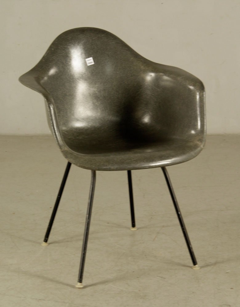 Charles and Ray Eames Chair: Charles and Ray Eames chair, for Herman Miller, 29" h x 25" w x 24" d. Provenance: From a Virginia estate.