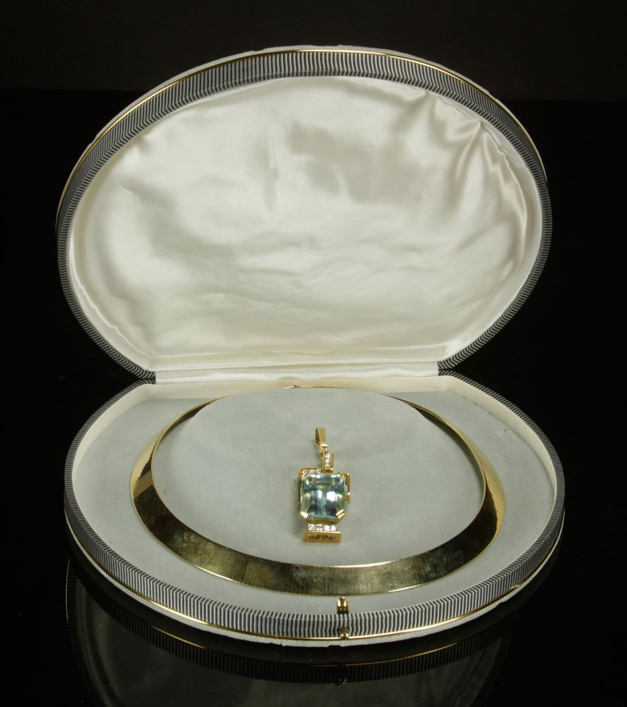 Gold, Diamond and Aquamarine Necklace with Pendant (1 of 10)