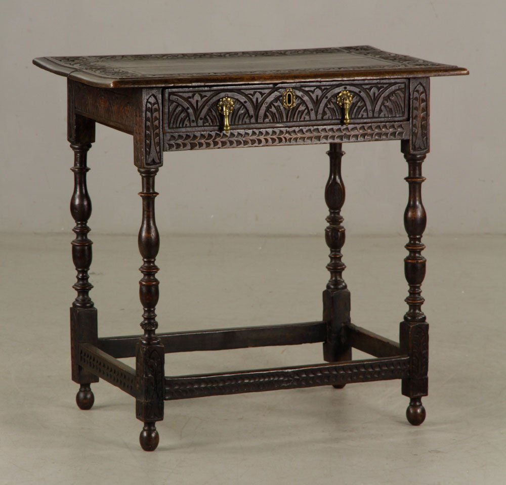 17th to 18th C. English Oak Table (1 of 6)