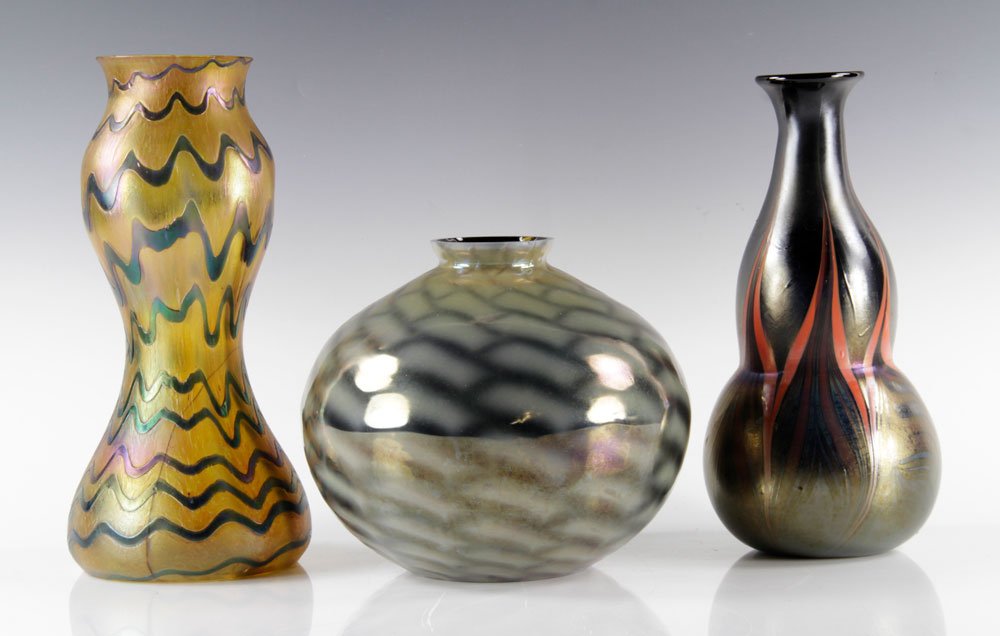 Lot of Three Czechoslovakian Art Glass Pieces (1 of 4)