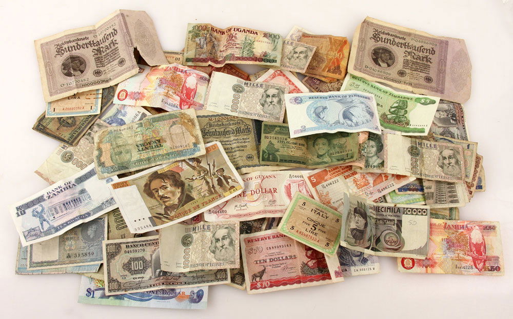 Large Lot of World Paper Currency (1 of 4)