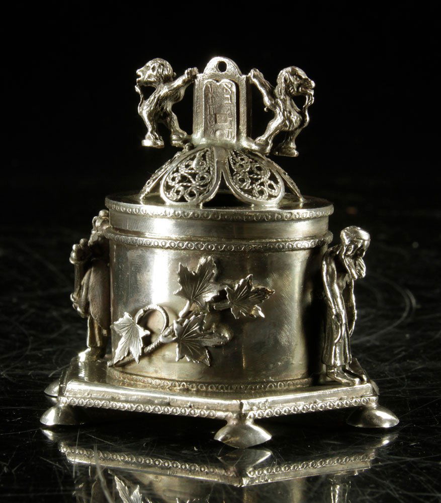 Russian Judaica Silver Box (1 of 8)