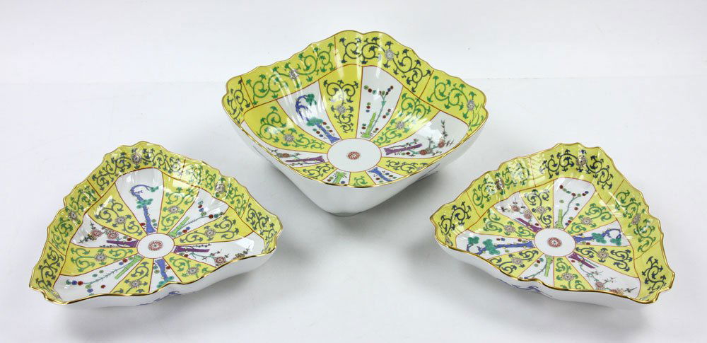 Three Herend "Yellow Dynasty" Serving Bowls (1 of 10)