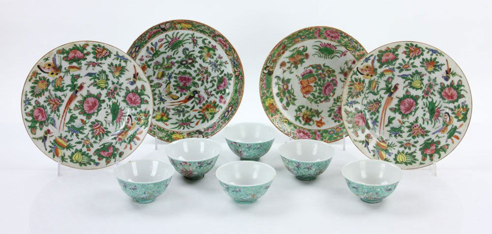 Ten Chinese Porcelain Items (1 of 9)
