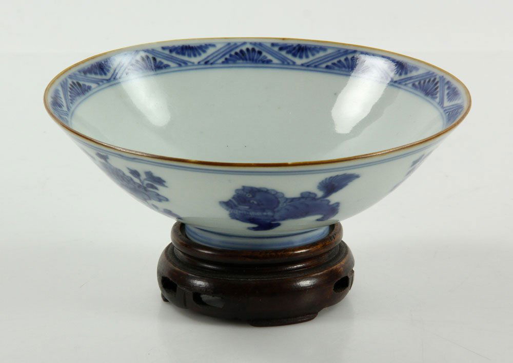 Chinese Kangxi Blue and White Teacup (1 of 6)