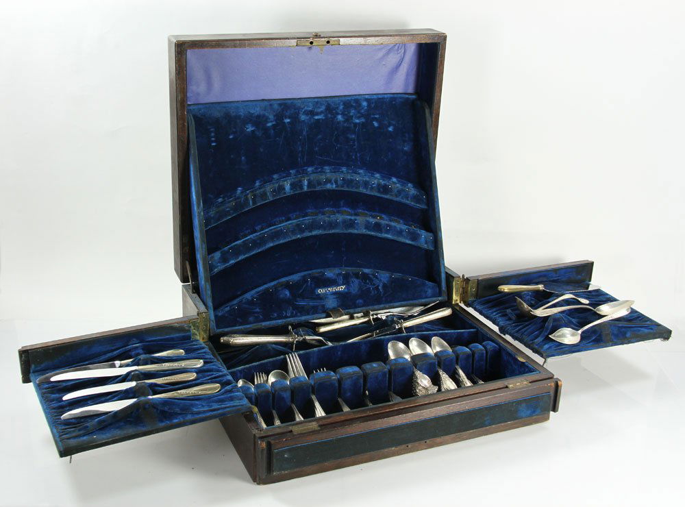 Set of Miscellaneous Sterling Flatware (1 of 9)