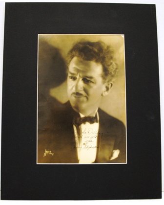 ELEGANT HARRY BLACKSTONE SR 1930\'S PHOTO SIGNED: Impressive 11 x 14 silver print original photo, boldly signed and inscribed. Rare image