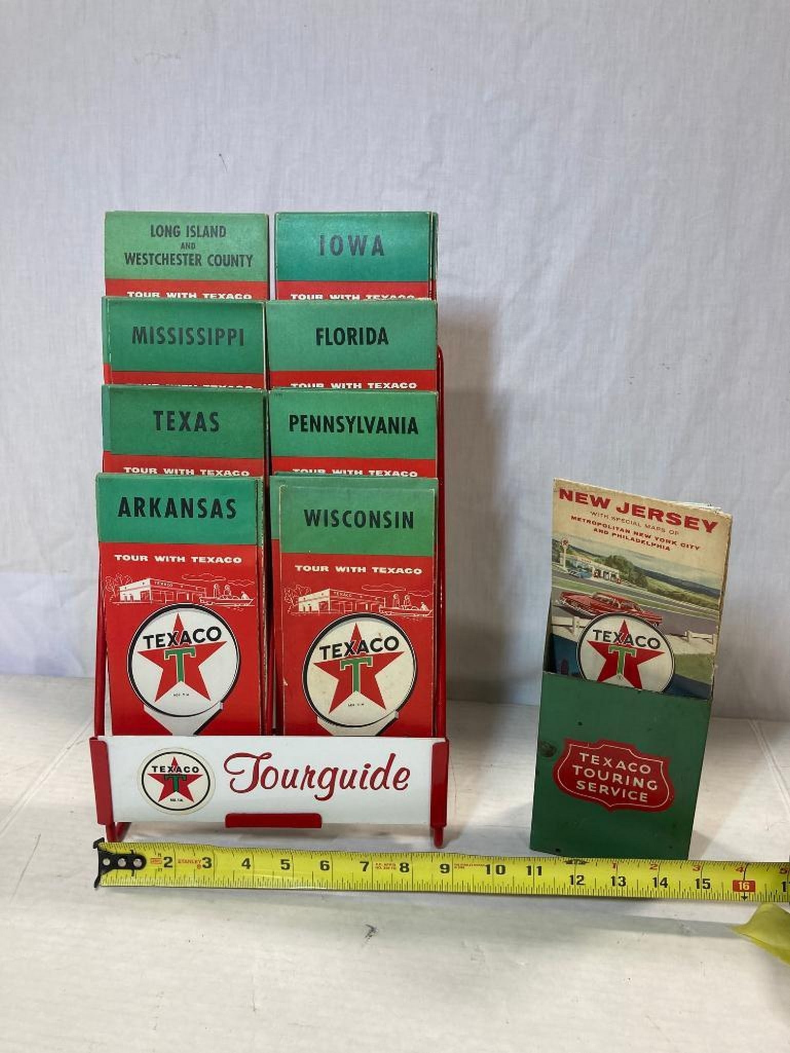Texaco Tourguide Metal Map Rack w/Maps and metal wall mount map holder (1 of 4)