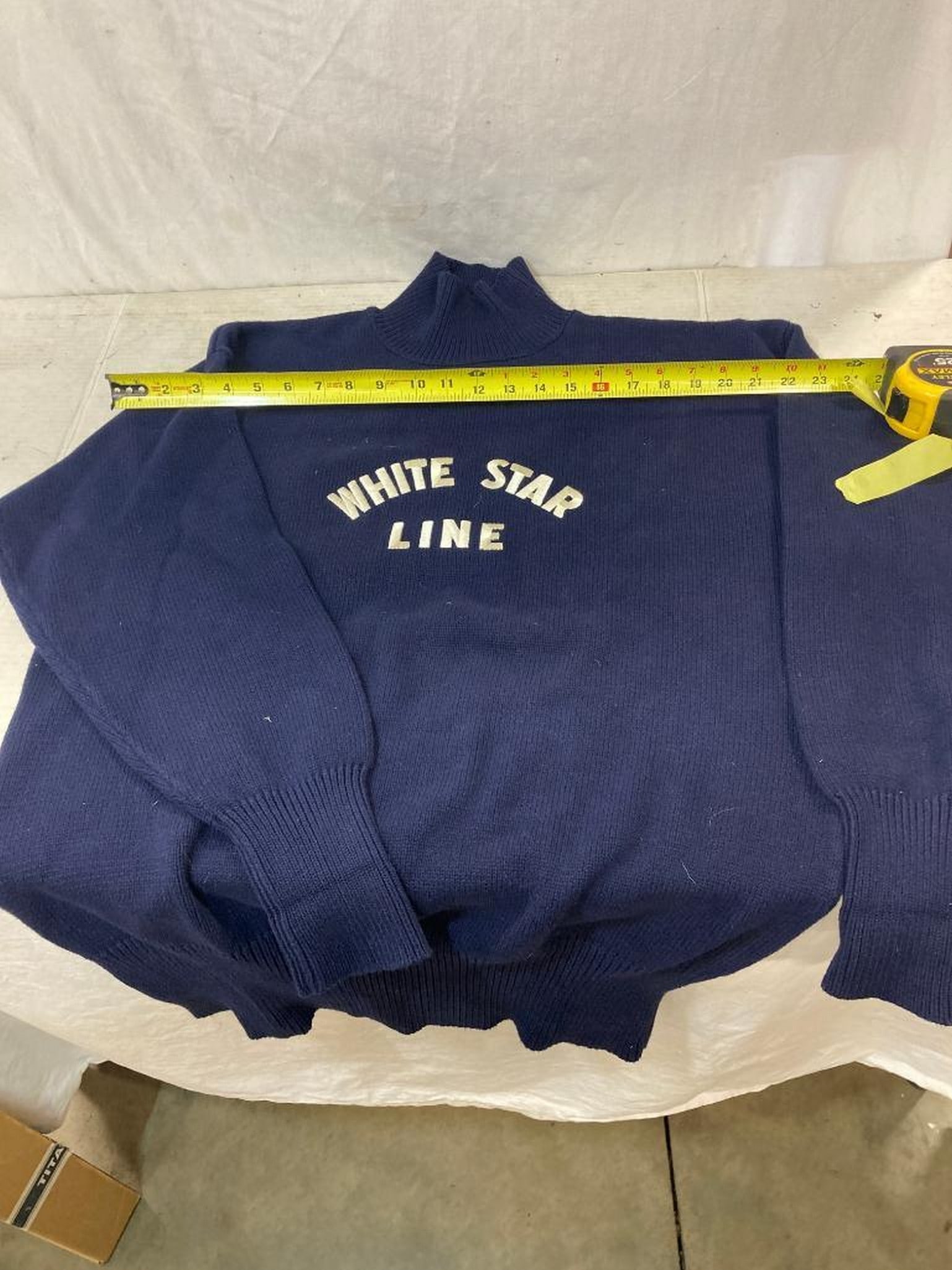 1997 "Titanic" J.Peterman White Star Line Mens Sweater Movie Prop (1 of 2)