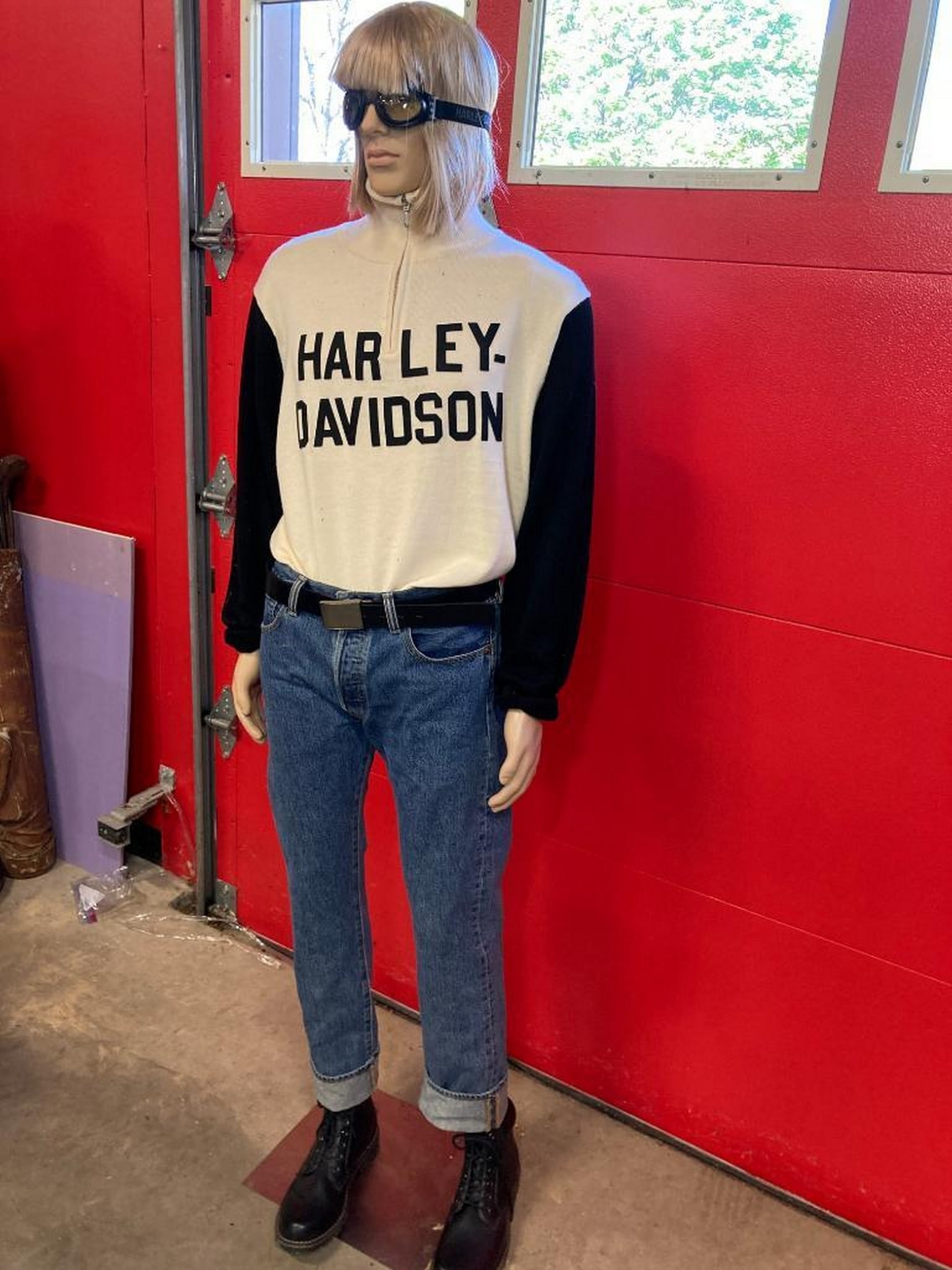 Vintage Harley Davidson sweather motorcycle outfit on Mannequin (1 of 3)