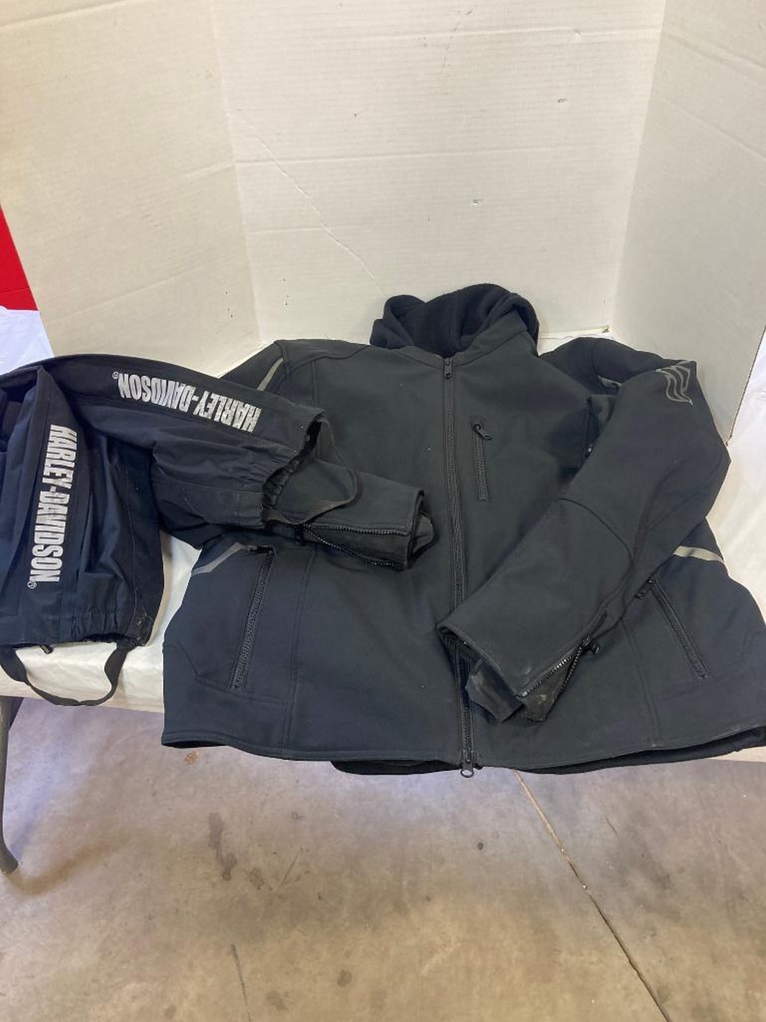 Harley Davidson jacket zip out lining 2XL and Gortex pants XL  (1 of 6)