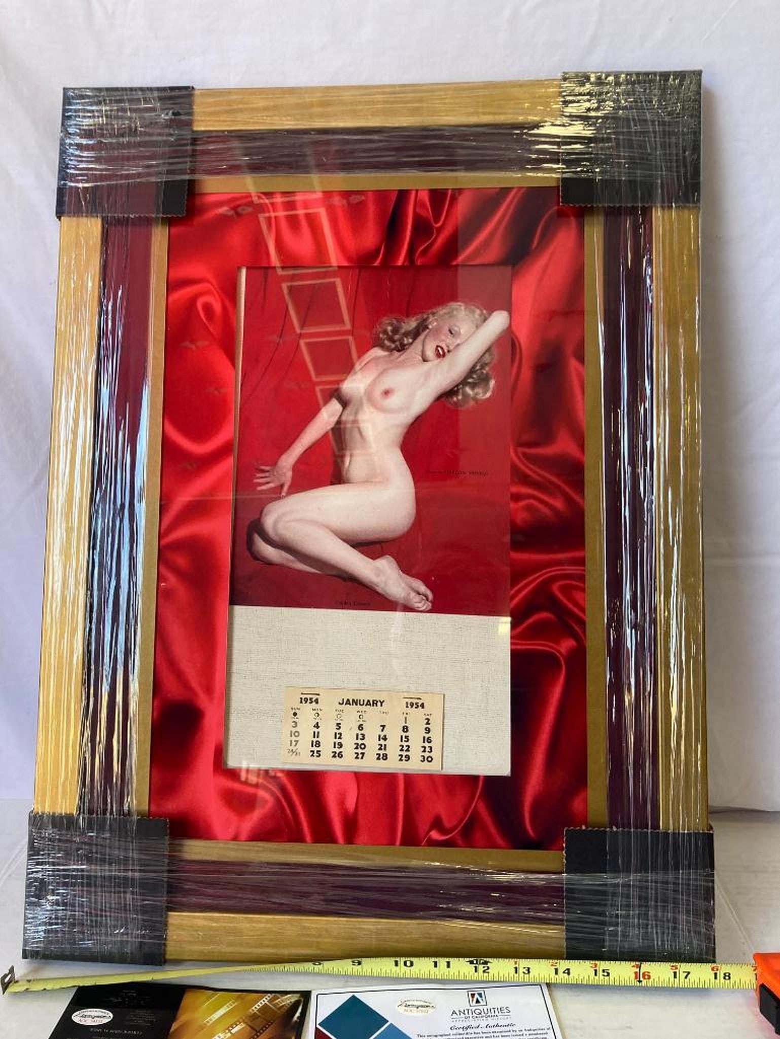 Marilyn Monroe Golden Dreams Calendar Photo Frame: Marilyn Monroe Golden Dreams Calendar Photo Frame