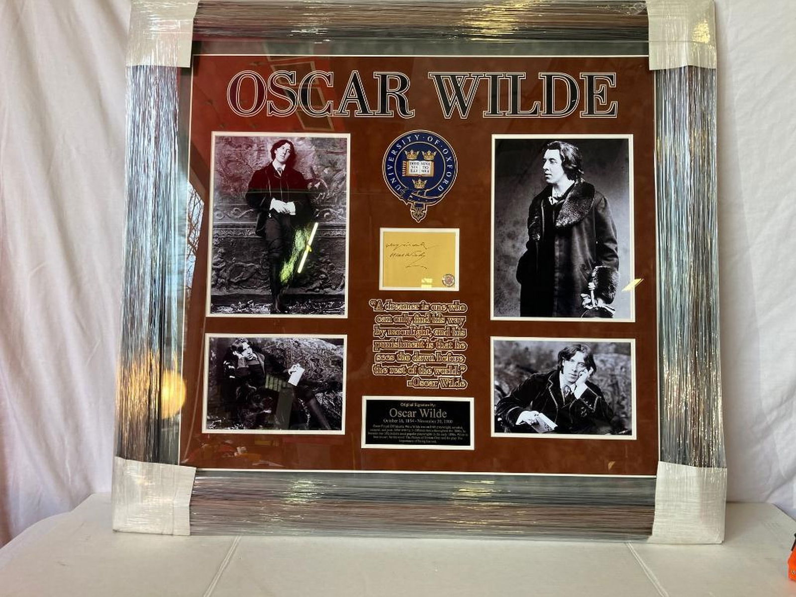 Oscar Wilde Signed Cut Photo Frame (1 of 3)