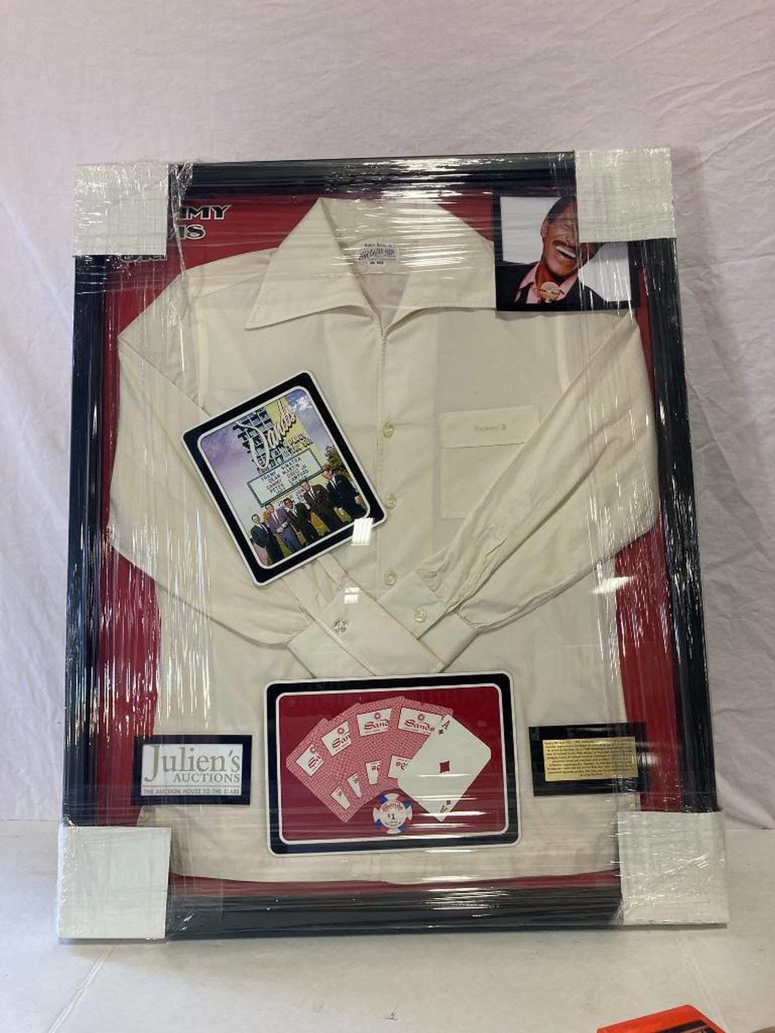 Sammy Davis Jr. Personal White Shirt Photo Frame (1 of 5)