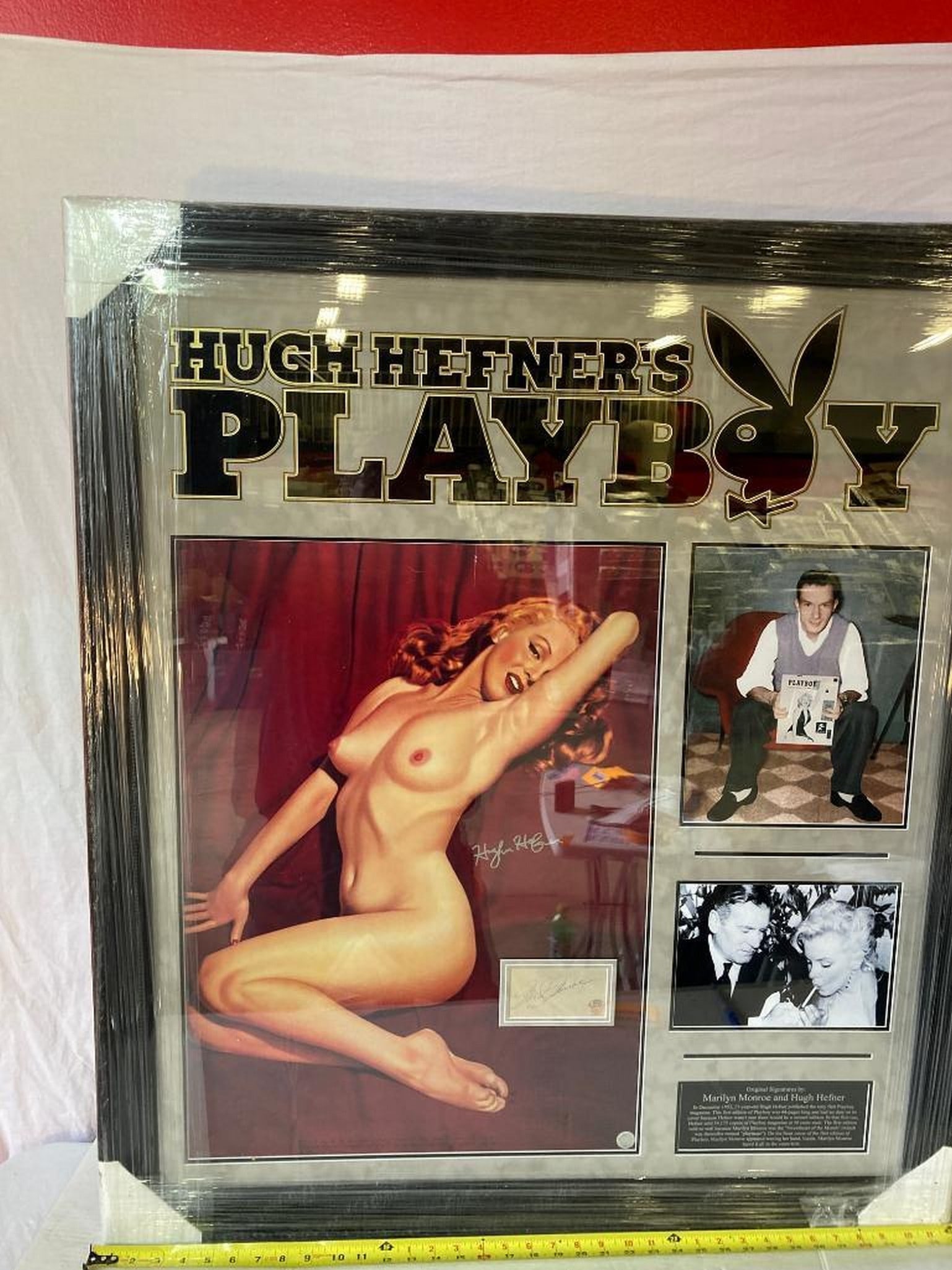 Marilyn Monroe Cut/Hugh Hefner Signed Playboy Page Photo Frame (1 of 4)
