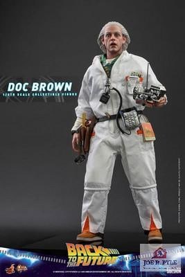 Hot Toys MMS610 "BTTF: Doc Brown Deluxe" Action Figure: Hot Toys MMS610 "BTTF: Doc Brown Deluxe" Action Figure