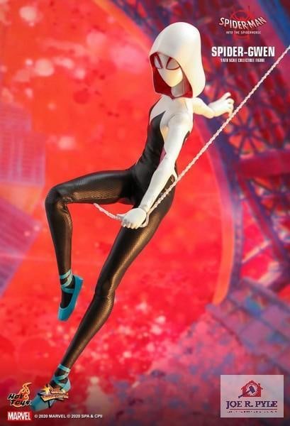 Hot Toys MMS576 "Spiderman Spider Gwen" Action Figure: Hot Toys MMS576 "Spiderman Spider Gwen" Action Figure