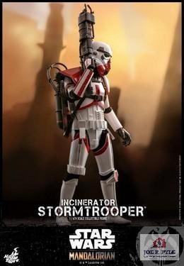 Hot Toys TMS012 "SW: Incinerator Stormtrooper" Action Figure: Hot Toys TMS012 "SW: Incinerator Stormtrooper" Action Figure