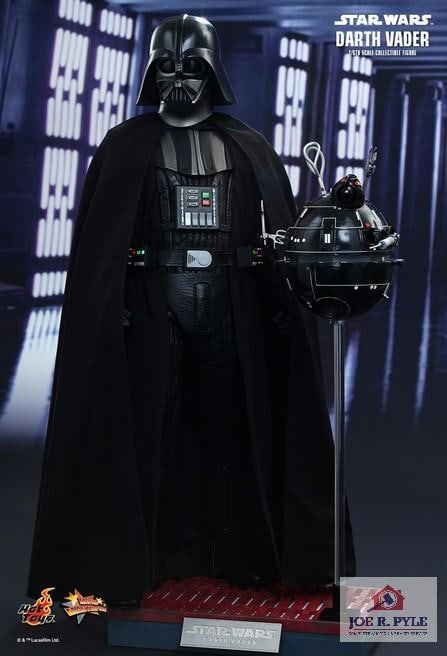 Hot Toys MMS279 "SW4: Darth Vader" Action Figure (1 of 2)