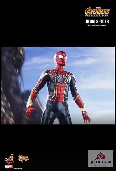 Hot Toys MMS482 "Spiderman Iron Spider Marvel Comics" Action Figure (1 of 3)