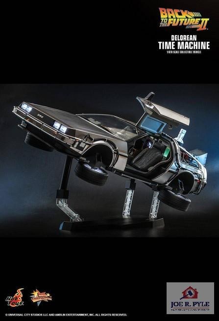 Hot Toys MMS636 "BTTF2 1/6th Scale Diecast Delorean Time Machine (1 of 4)