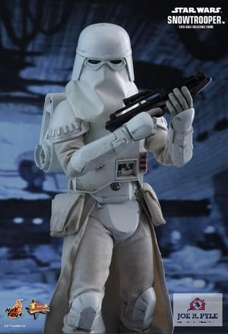 Hot Toys MMS397 "SWESB: Snowtrooper" Action Figure: Hot Toys MMS397 "SWESB: Snowtrooper" Action Figure