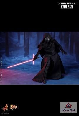 Hot Toys MMS320 "SW: Kylo Ren" Action Figure (1 of 3)