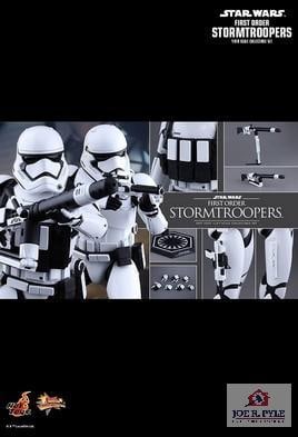 Hot Toys MMS319 "SW: First Order Stormtrooper Set" Action Figures (1 of 3)