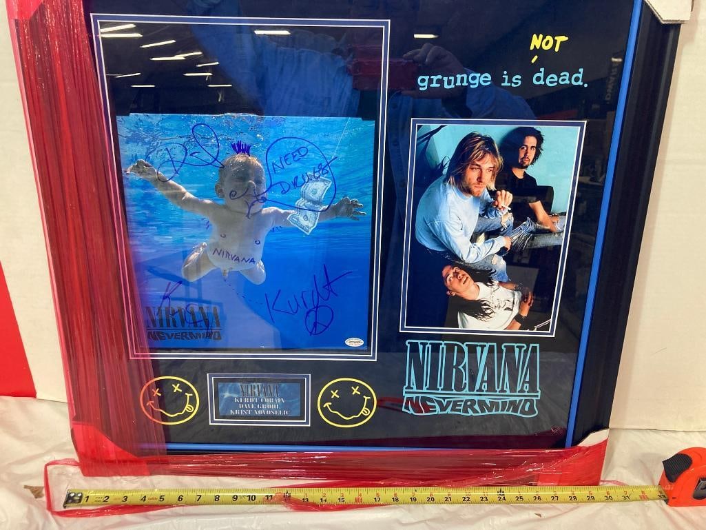 Nirvanna "Nevermind" Signed Album Photo Frame 30 x 40 x 4 (1 of 4)