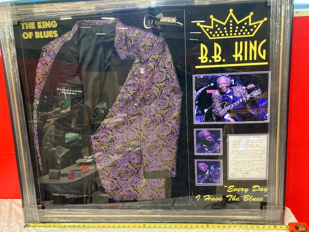 B.B. King Signed Lyrics & Jacket Photo Frame 50 x 50 x 4 (1 of 5)