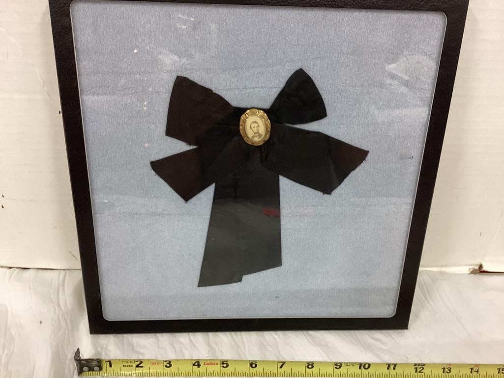 Abraham Lincoln Funeral Tie & Photo Pin (1 of 2)