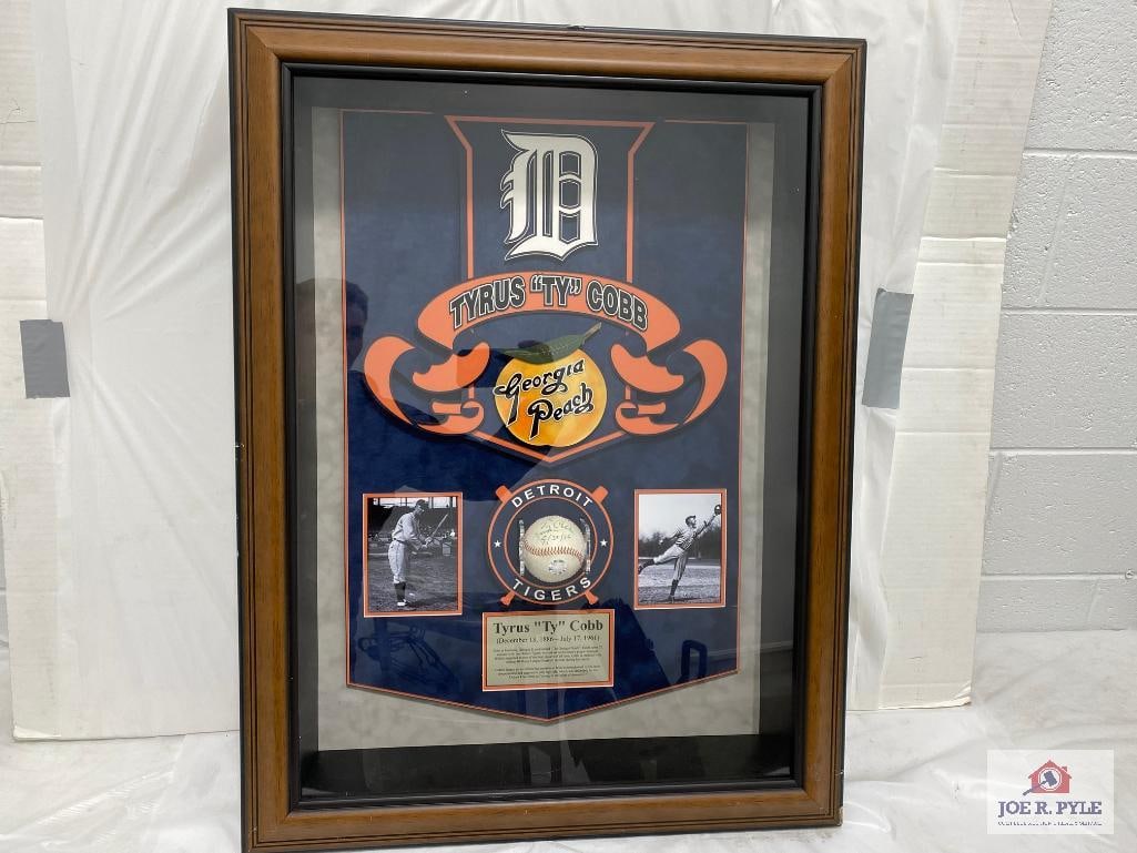 Ty Cobb "Georgia Peach" Signed Baseball Museum Box - GFA: Ty Cobb "Georgia Peach" Signed Baseball Museum Box - GFA