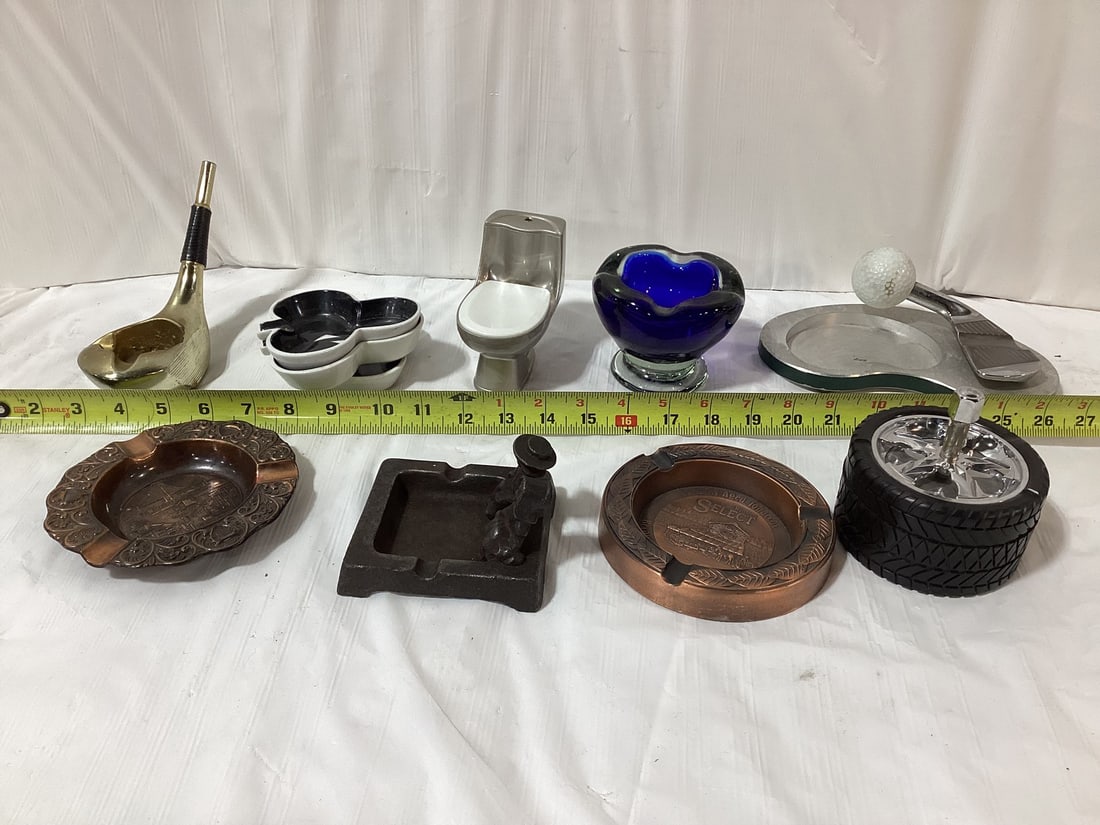 Golf items, ash trays: Golf items, ash trays