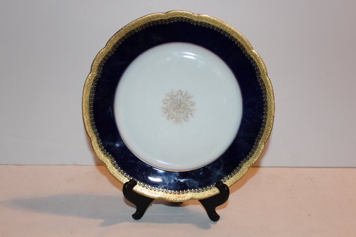 Twelve Limoge dinner plates, heavy cobalt and gold: Twelve Limoge dinner plates, heavy cobalt and gold decoration 9 1/2"D, condition is good no ref.#