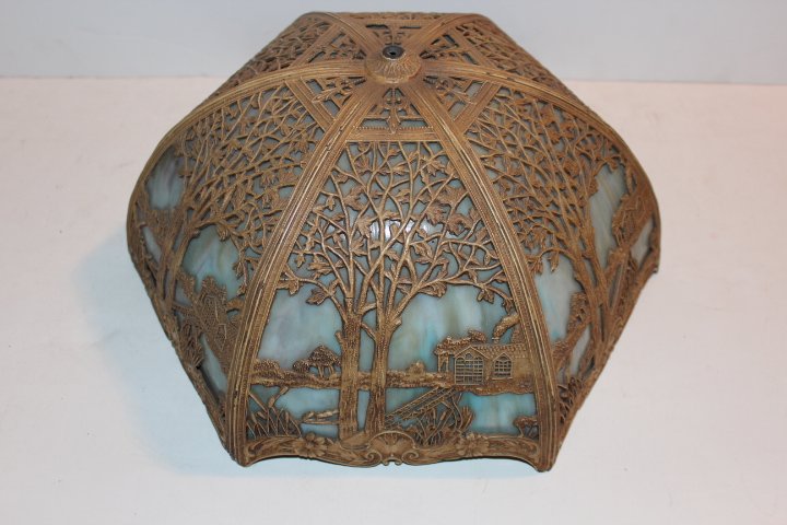 Slag glass lamp shade, with oriental theme metal frame: Slag glass lamp shade, with oriental theme metal frame 14"D condition is good, no ref.#