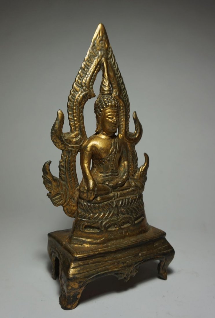 Vintage Bronze Buddha Siam Thailand Buddhist: Vintage bronze Buddha from Siam / Thailand. Great Looking example, measures 8 inches tall x 3 1/2 inches wide.