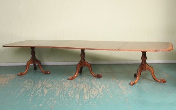 Contemporary Chippendale style triple pedestal ba - 4